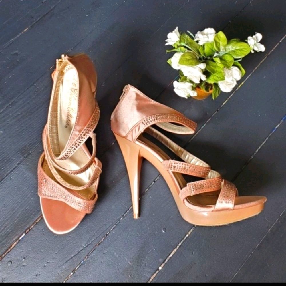 De Blossom Collection Champagne heels